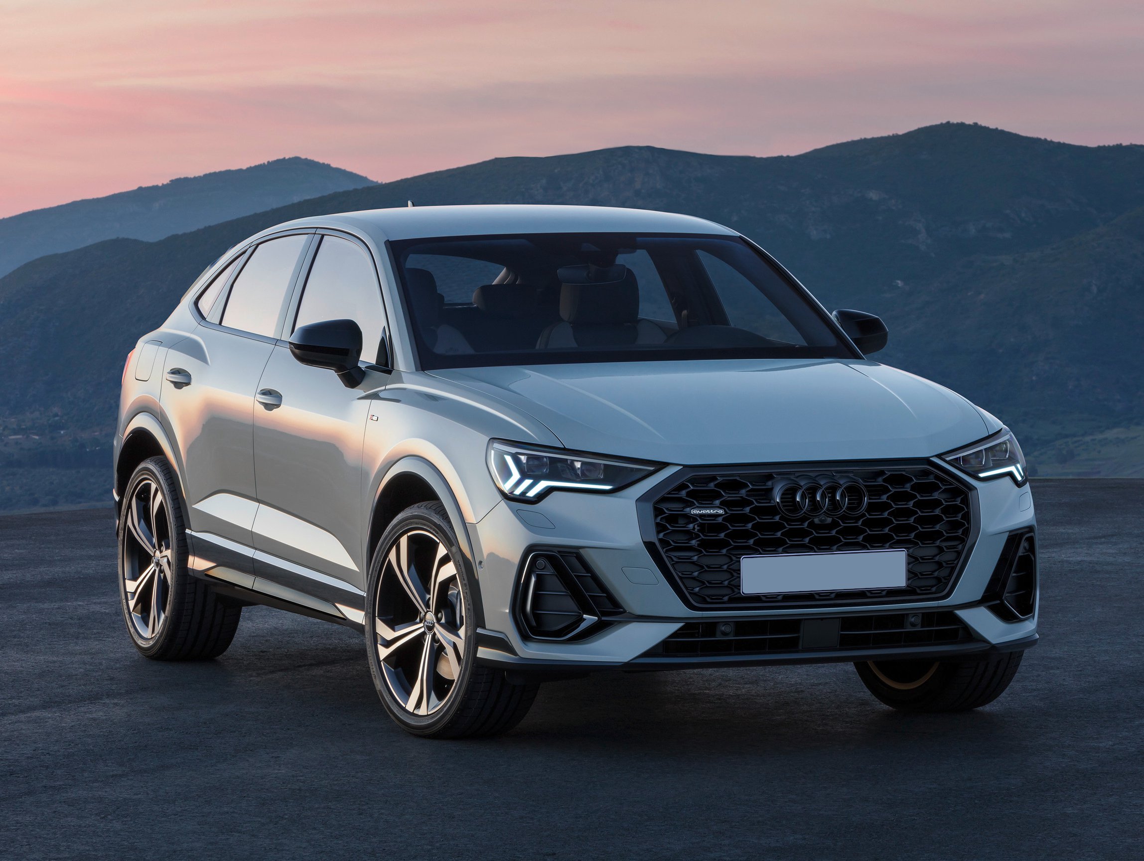 audi-q3-sportback-gallery_0.png