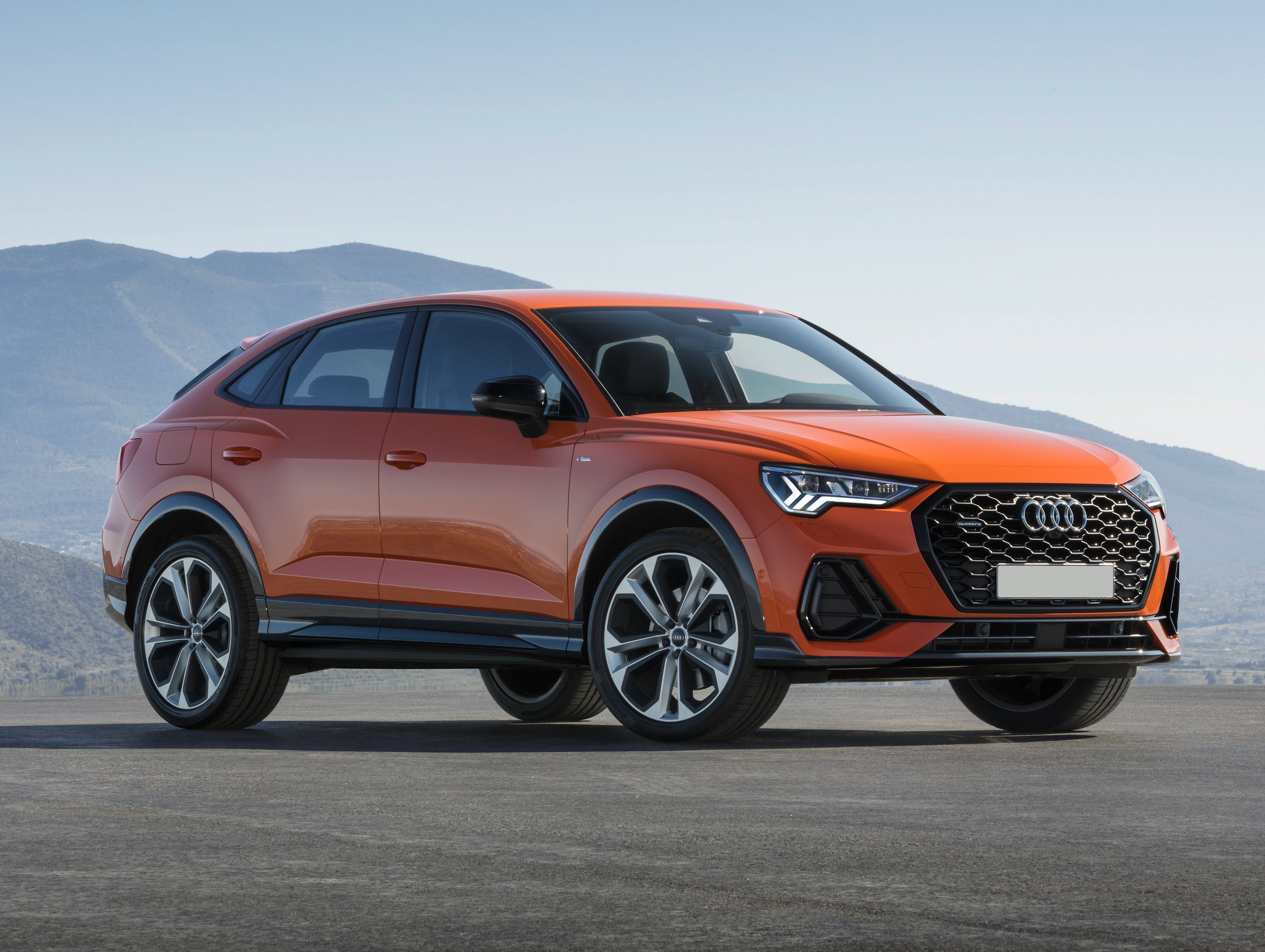 audi-q3-sportback-gallery_4.png