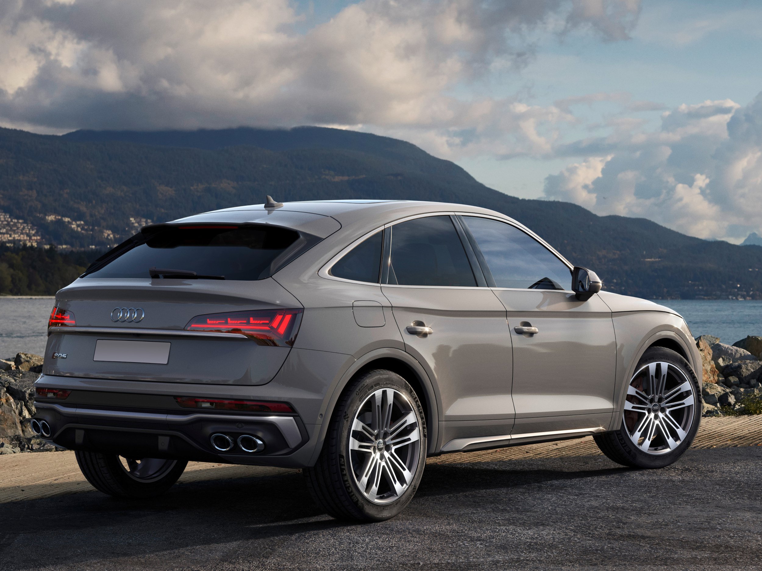 audi-sq5-sportback-gallery_6.png