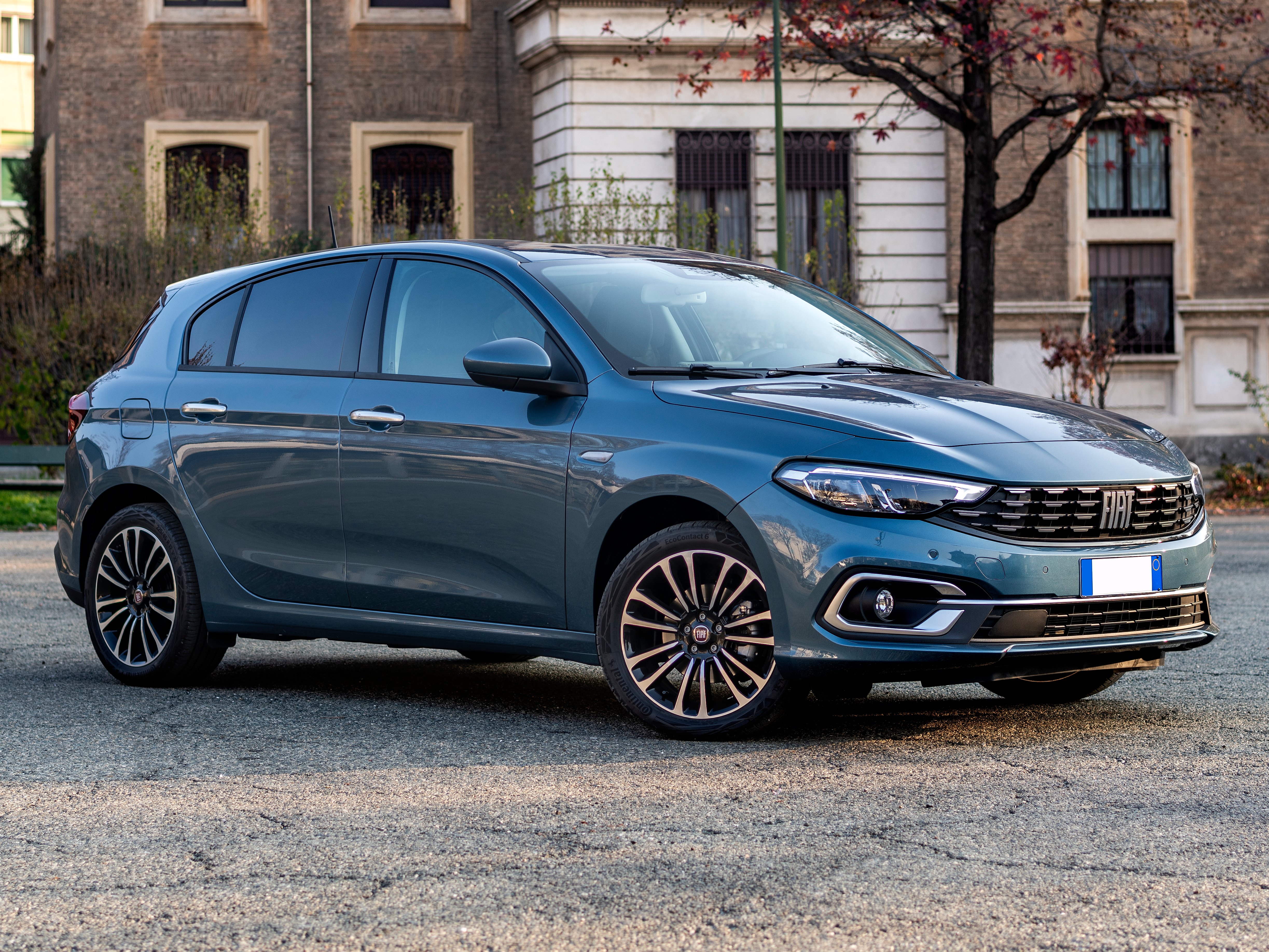 fiat-tipo-hatchback-gallery_3.png