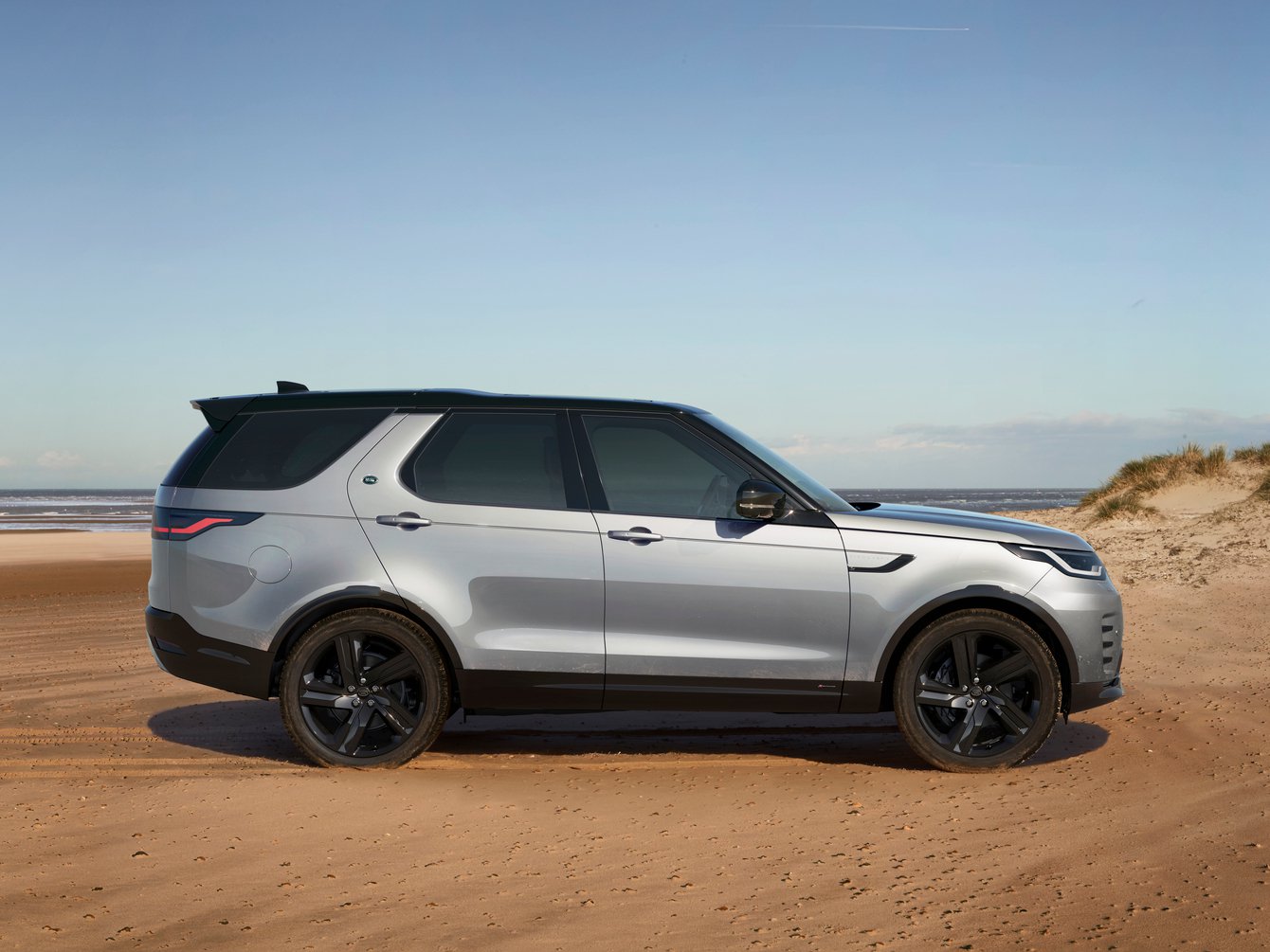 land-rover-discovery-gallery_7.png