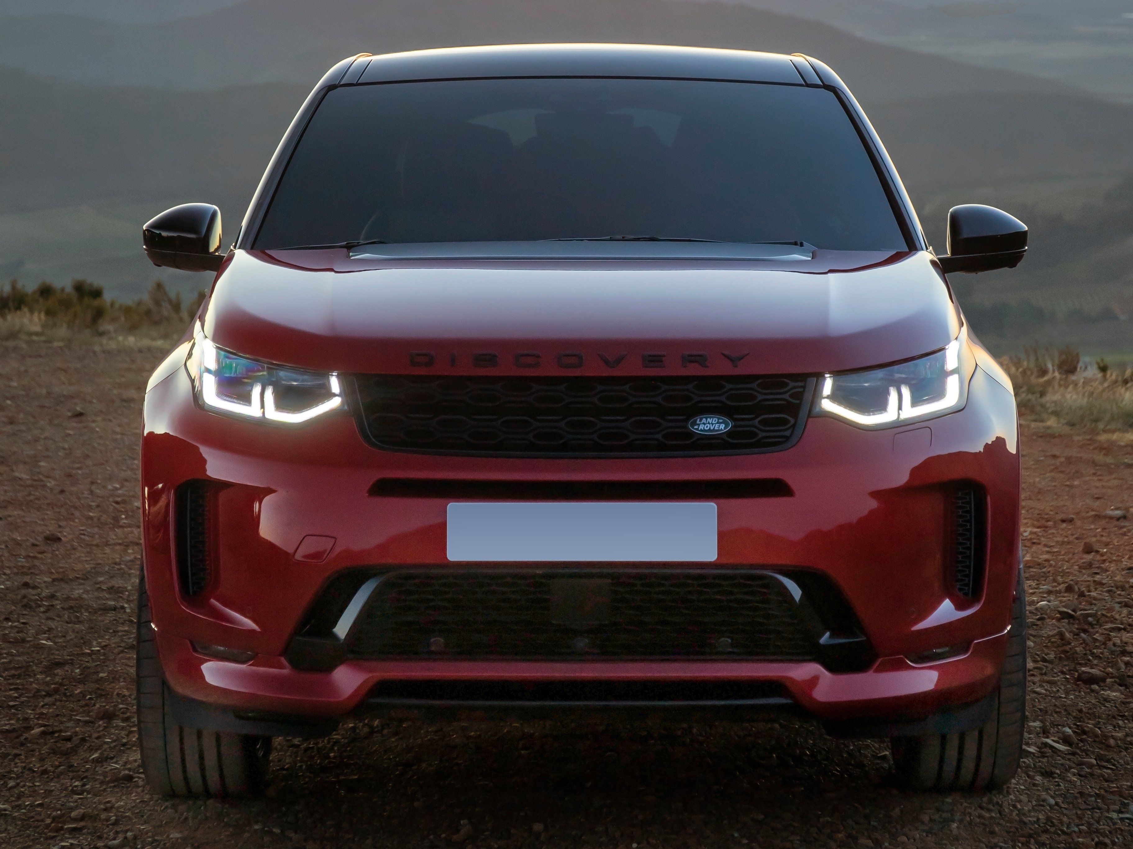 land-rover-discovery-sport-gallery_5.png