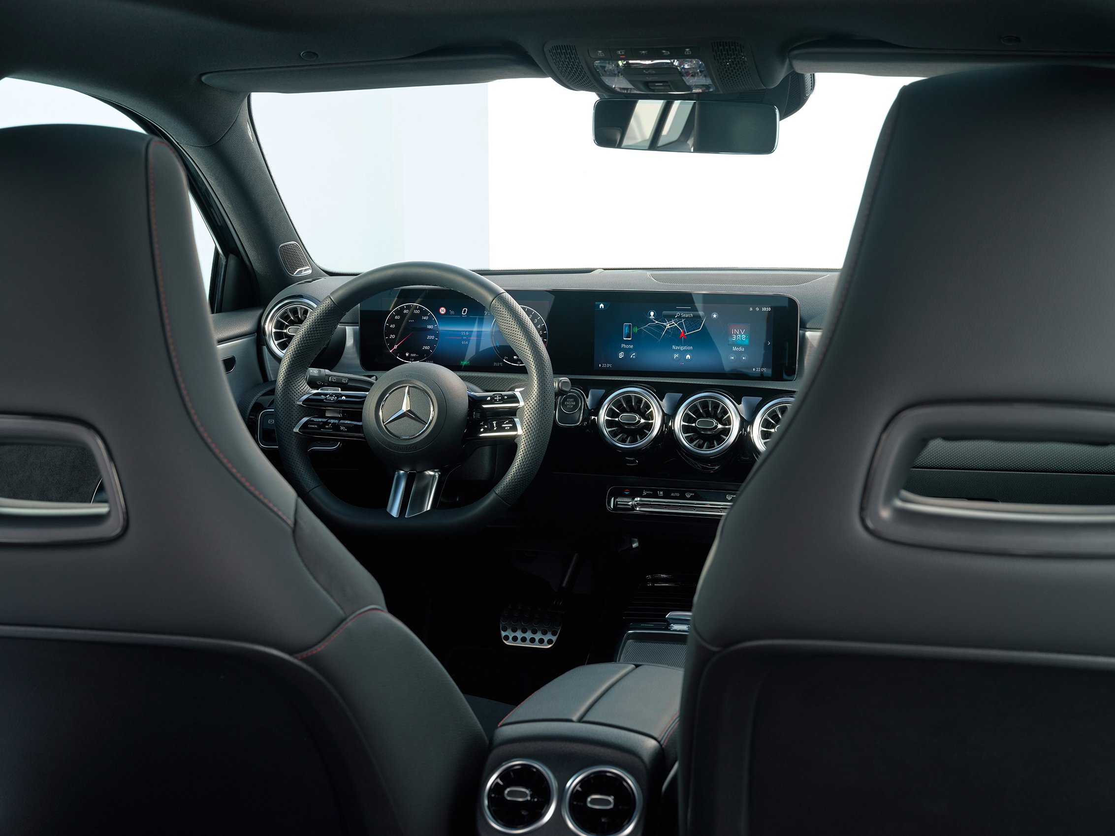 mercedes-classe-a-berline-gallery_1.png