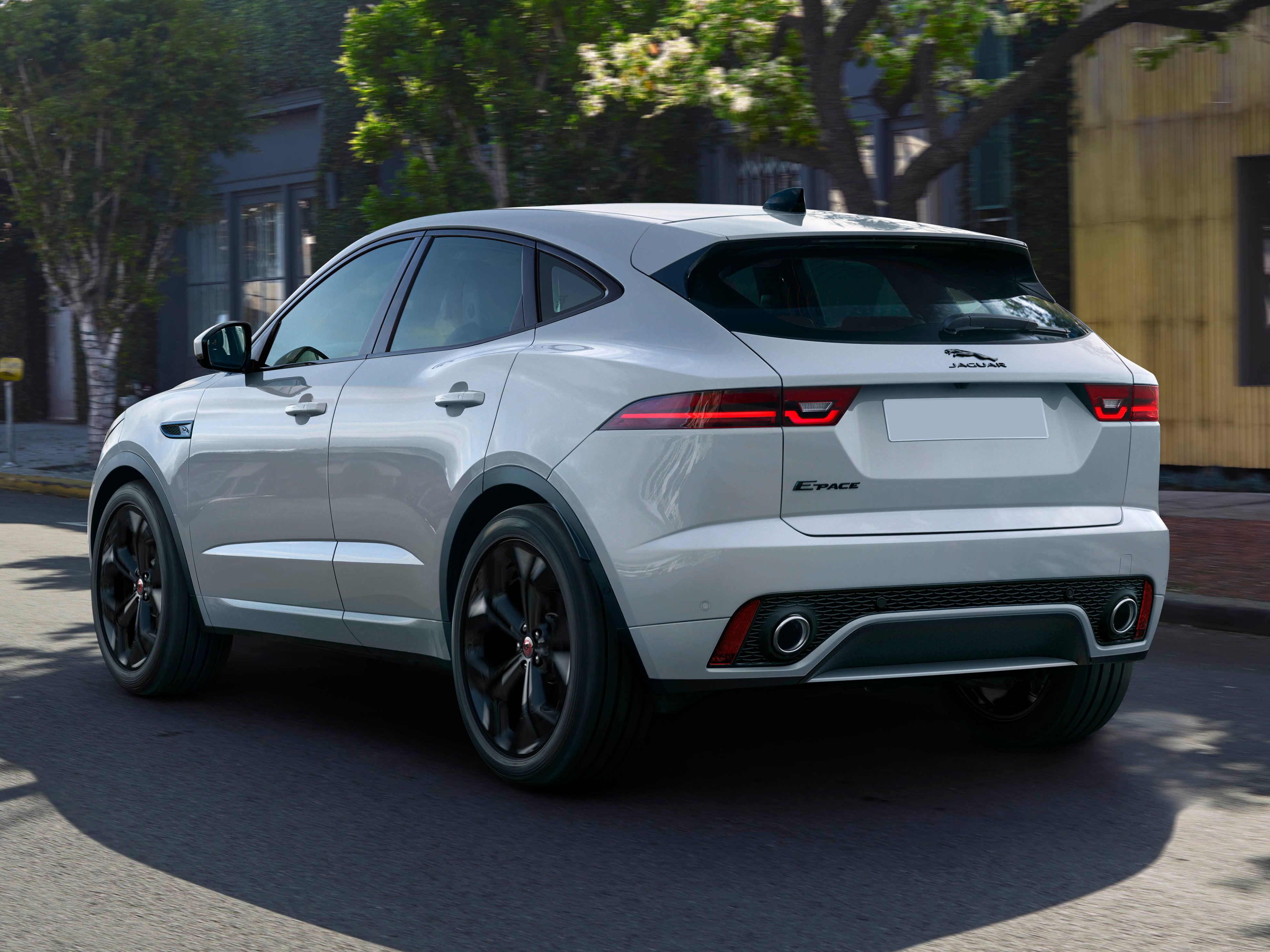 jaguar-e-pace-gallery_4.png