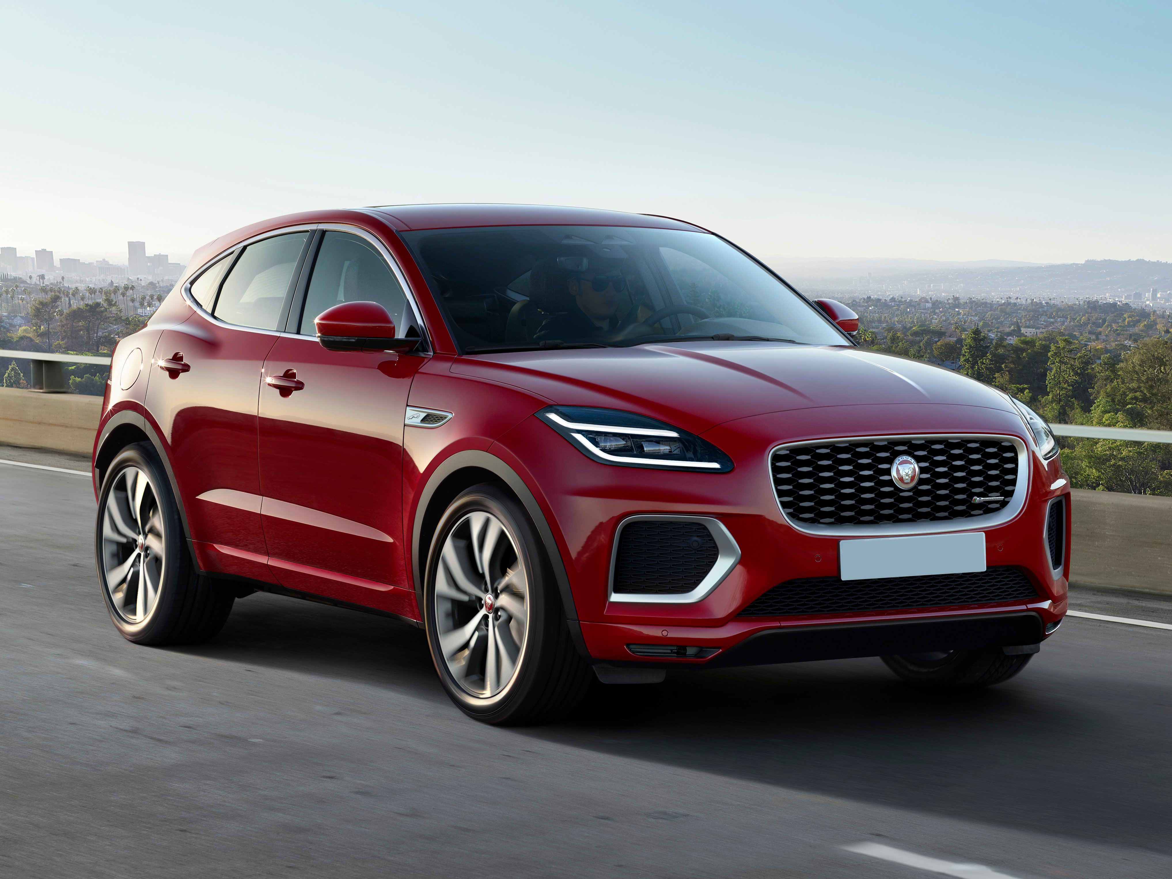 jaguar-e-pace-gallery_7.png