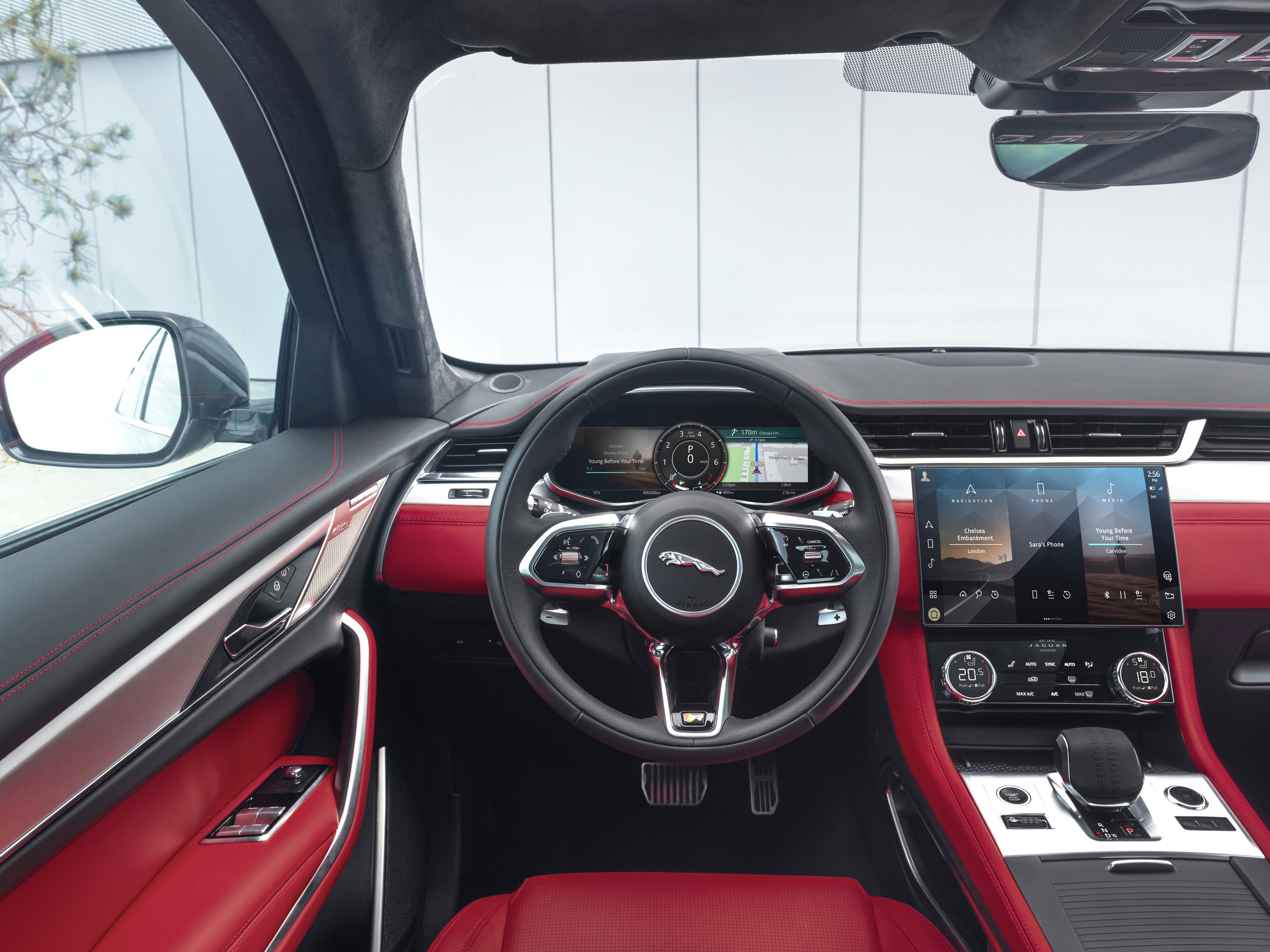 jaguar-f-pace-gallery_1.png