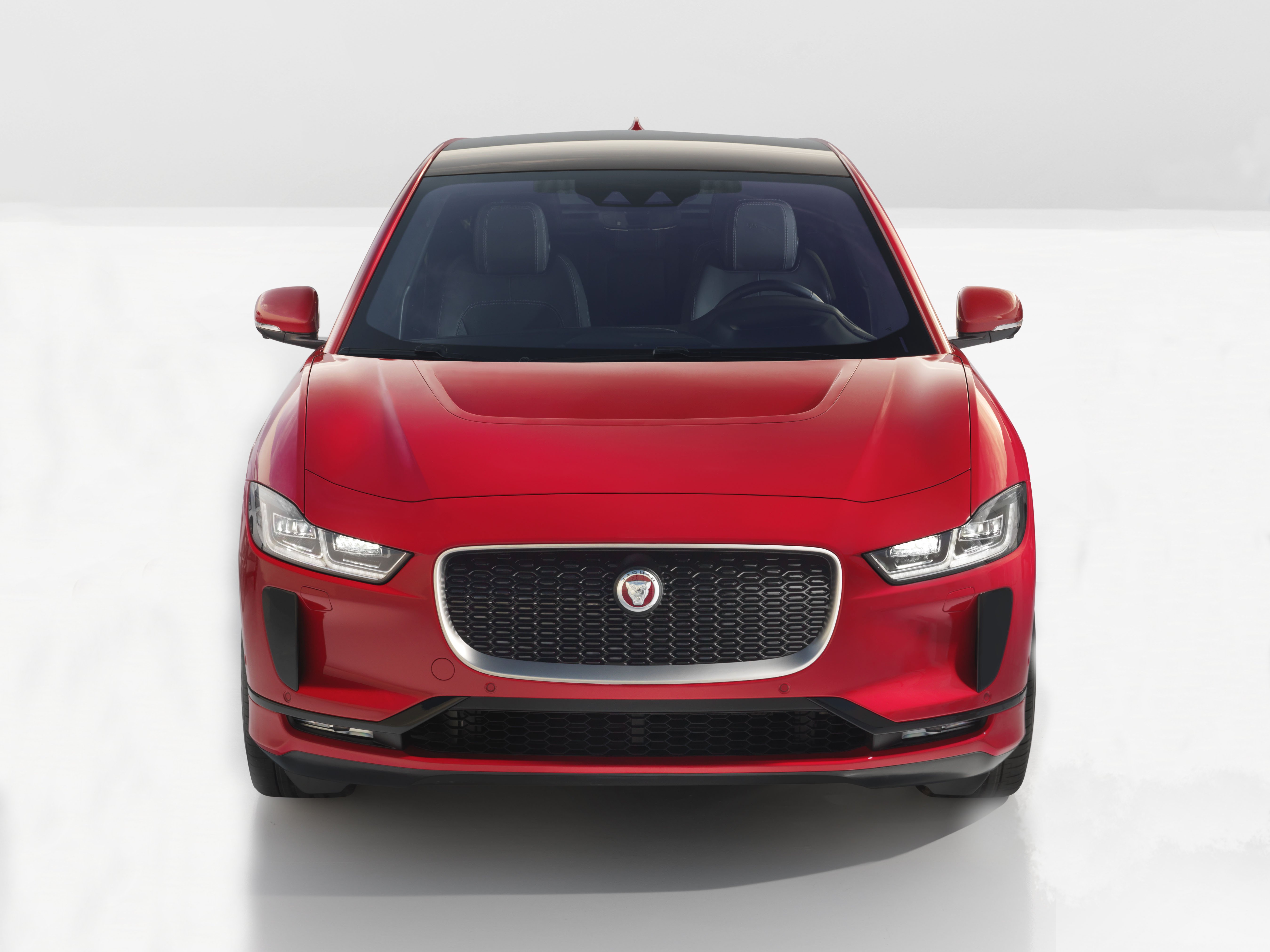 jaguar-i-pace-gallery_2.png