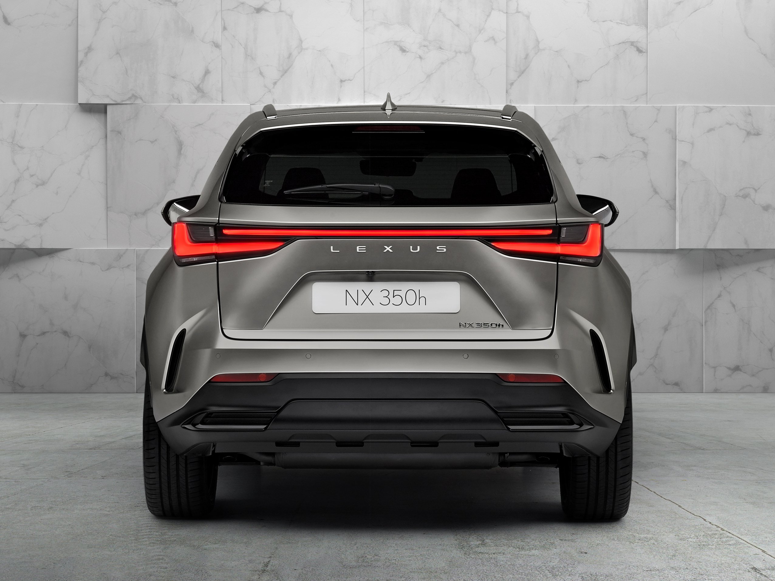 lexus-nx-gallery_6.png